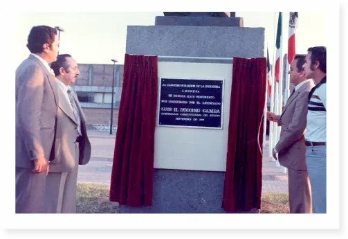 Placa conmemorativa