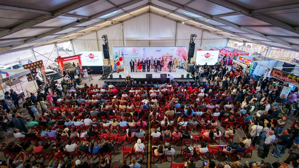 Carpas para eventos · Más Japón en el Bajío en Poliforum León