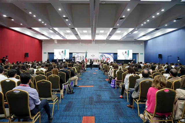 El Congreso Internacional de Ginecología y Obstetricia BJX 2025 reunió a especialistas en Poliforum León