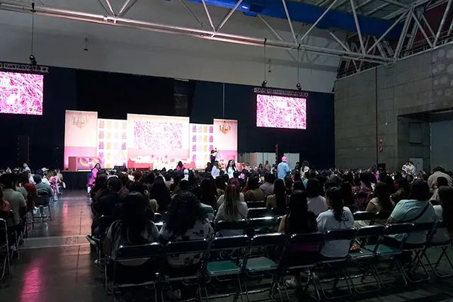 Mundo Mujer 2026 impulsó el talento y el liderazgo femenino en Poliforum León