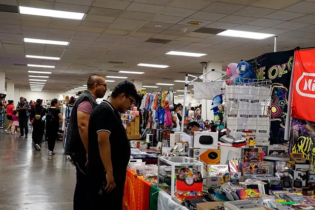 Pabellón Retro: Poliforum León viajó en el tiempo con el evento Retro 2025