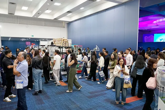 Congreso Dento León celebró una década de formación profesional