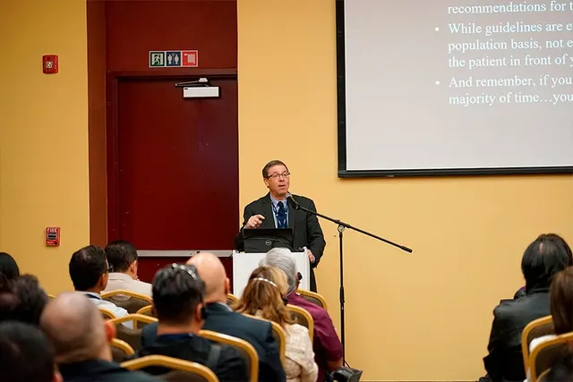 El LII Congreso Anual de Medicina Crítica 2025 fortaleció la actualización médica en Poliforum León