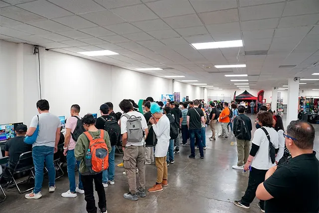 ArkadeWave 2025 llenó Poliforum León de música, gaming y cultura pop
