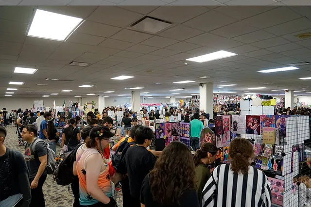 Star Con llenó Poliforum León de música, cosplay y cultura geek