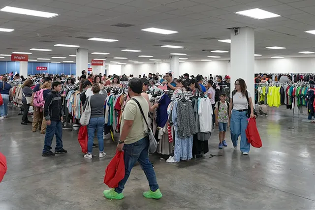 Forless Mobile Outlet 2026 ofreció moda y descuentos en León