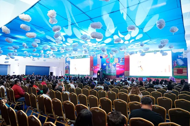 El Congreso Veterinario de León 2025 revivió los 90 con espíritu Mario Bros