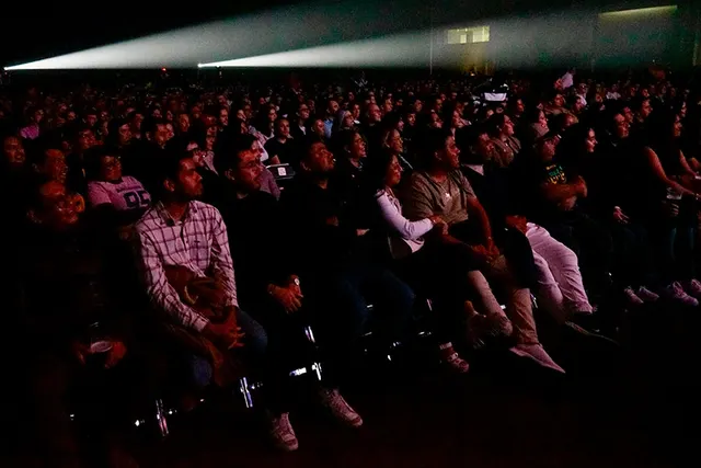 Franco Escamilla conquistó León con un show inolvidable en Poliforum