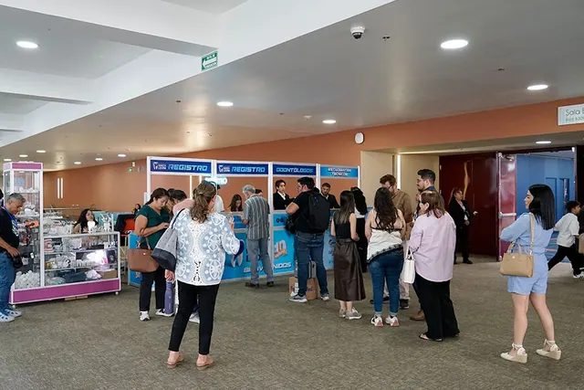 Congreso Dento León celebró una década de formación profesional